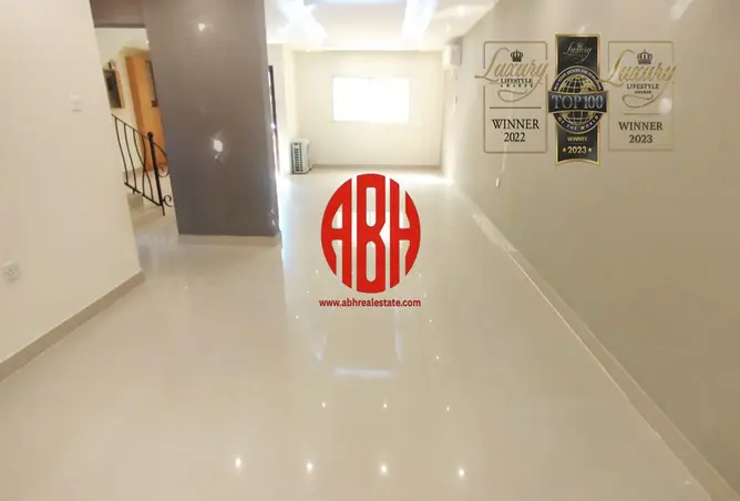 52453030 - Property Image 2