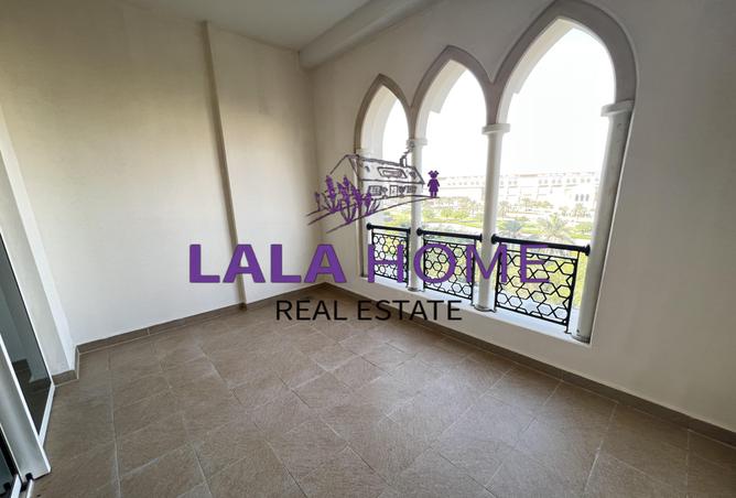 2OmOsFOUrOi - Property Image 2