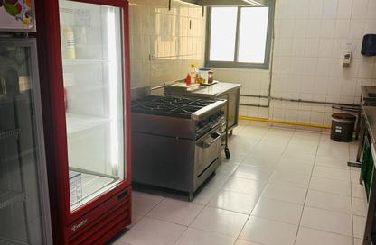 Retail - Studio - 4 Bathrooms for rent in Old Al Ghanim - Al Ghanim - Doha Retail - Studio - 4 Bathrooms for rent in Old Al Ghanim - Al Ghanim - Doha