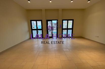 Apartment - 1 Bedroom - 2 Bathrooms for rent in Qanat Quartier - The Pearl Island - Doha