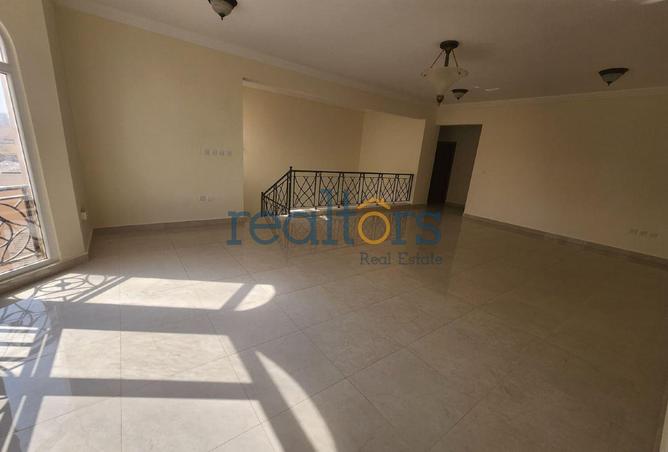 2OX25ANhKhk - Property Image 3
