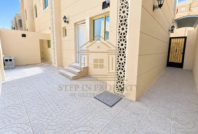 62805854 - Property Image 2