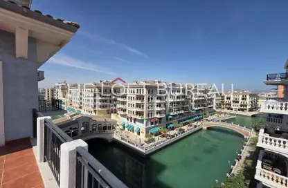 Apartment - 3 Bedrooms - 4 Bathrooms for rent in Carnaval - Qanat Quartier - The Pearl Island - Doha