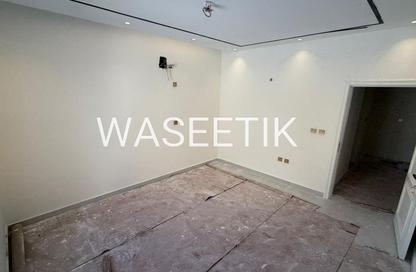 Villa - 5 Bedrooms - 5 Bathrooms for rent in Ain Khaled Villas - Ain Khaled - Doha Villa - 5 Bedrooms - 5 Bathrooms for rent in Ain Khaled Villas - Ain Khaled - Doha