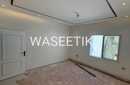 Villa - 5 Bedrooms - 5 Bathrooms for rent in Ain Khaled Villas - Ain Khaled - Doha Villa - 5 Bedrooms - 5 Bathrooms for rent in Ain Khaled Villas - Ain Khaled - Doha