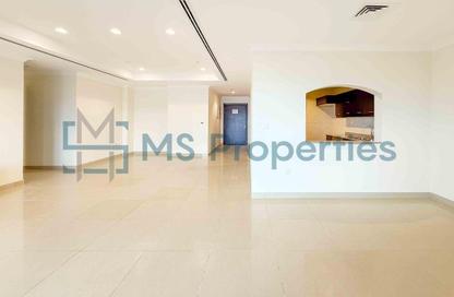 Apartment - 2 Bedrooms - 3 Bathrooms for rent in East Porto Drive - Porto Arabia - The Pearl Island - Doha