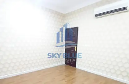 Apartment - Studio - 1 Bathroom for rent in Duhail Villas - Al Duhail - Doha