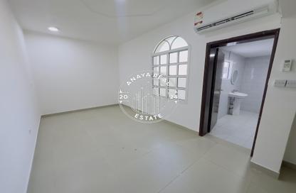 Villa - Studio - 1 Bathroom for rent in Street 871 - Al Duhail South - Al Duhail - Doha Villa - Studio - 1 Bathroom for rent in Street 871 - Al Duhail South - Al Duhail - Doha