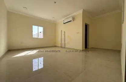 Villa - 6 Bedrooms - 6 Bathrooms for rent in Al Kheesa - Al Kheesa - Umm Salal Mohammed