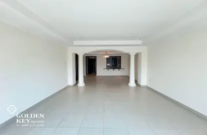 تاون هاوس - 2 غرف نوم - 3 حمامات للايجار في طريق بورتو الغربي - بورتو أرابيا - جزيرة اللؤلؤة - الدوحة