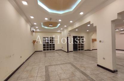 Villa - 3 - 5 for rent in New Salata - Salata - Doha