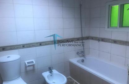 Apartment - 2 Bedrooms - 2 Bathrooms for rent in Fereej Bin Mahmoud North - Fereej Bin Mahmoud - Doha