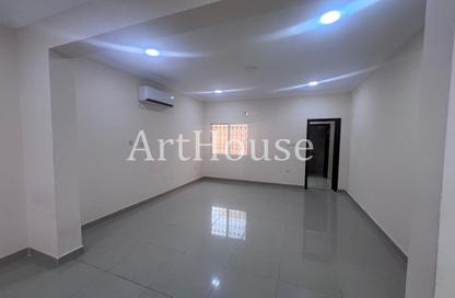 Villa - 4 - 6 for rent in Duhail Villas - Al Duhail - Doha Villa - 4 - 6 for rent in Duhail Villas - Al Duhail - Doha
