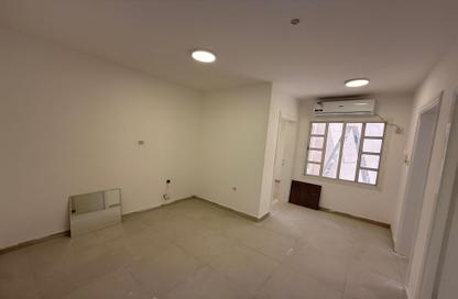 Apartment - 1 Bedroom - 1 Bathroom for rent in Bu Hamour Street - Abu Hamour - Doha