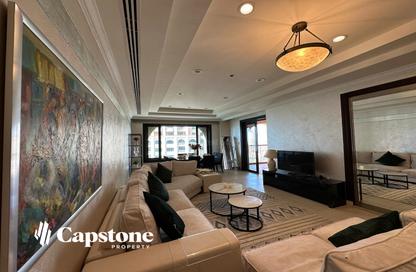 Apartment - 2 Bedrooms - 3 Bathrooms for rent in East Porto Drive - Porto Arabia - The Pearl Island - Doha