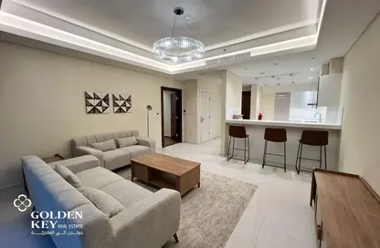 Apartment - 1 Bedroom - 2 Bathrooms for rent in Crystal Residence - Gewan Island - The Pearl Island - Doha