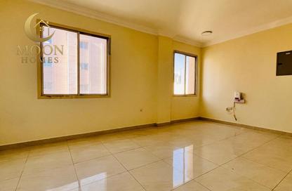 Apartment - 2 Bedrooms - 2 Bathrooms for rent in Umm Ghwailina Comm - Umm Ghuwalina - Umm Ghuwailina - Doha Apartment - 2 Bedrooms - 2 Bathrooms for rent in Umm Ghwailina Comm - Umm Ghuwalina - Umm Ghuwailina - Doha
