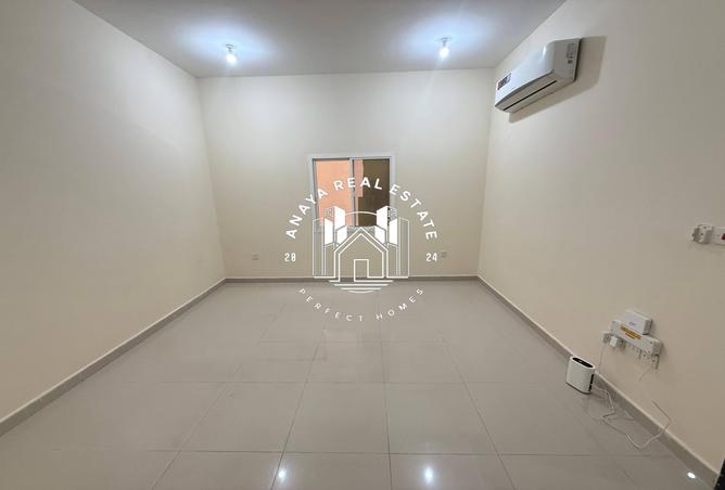 51908802 - Property Main Image