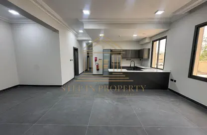 شقة - 2 غرف نوم - 2 حمامات للايجار في الحتمي - الحتمي - الدوحة