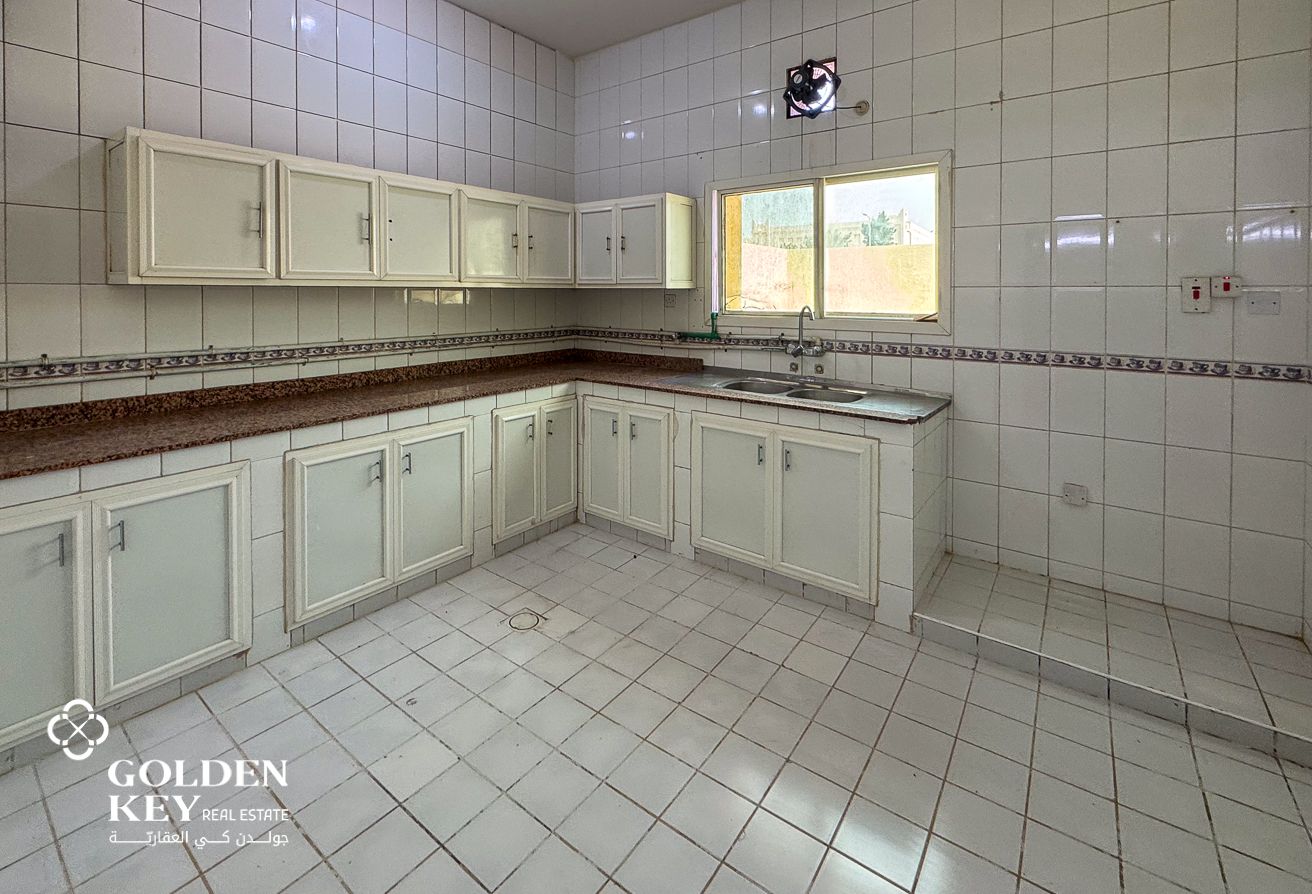 Spacious 6BR Villa for Female Staff in Ain Khaled