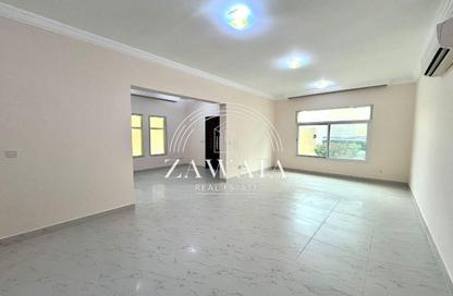 Compound - 4 Bedrooms - 4 Bathrooms for rent in Al Gharrafa - Al Gharrafa - Doha