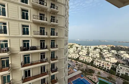 Apartment - 2 Bedrooms - 3 Bathrooms for sale in Floresta Gardens - Floresta Gardens - The Pearl Island - Doha