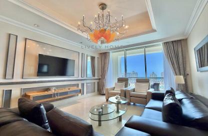 Apartment - 3 Bedrooms - 4 Bathrooms for rent in Viva East - Viva Bahriyah - The Pearl Island - Doha Apartment - 3 Bedrooms - 4 Bathrooms for rent in Viva East - Viva Bahriyah - The Pearl Island - Doha
