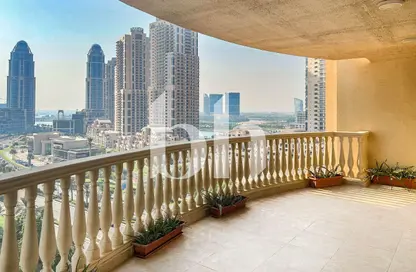 Apartment - 3 Bedrooms - 4 Bathrooms for sale in West Porto Drive - Porto Arabia - The Pearl Island - Doha Apartment - 3 Bedrooms - 4 Bathrooms for sale in West Porto Drive - Porto Arabia - The Pearl Island - Doha