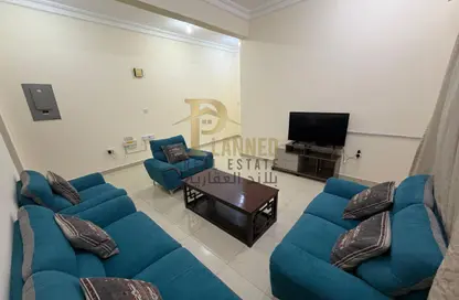 Apartment - 2 Bedrooms - 2 Bathrooms for rent in Fereej Bin Omran - Doha