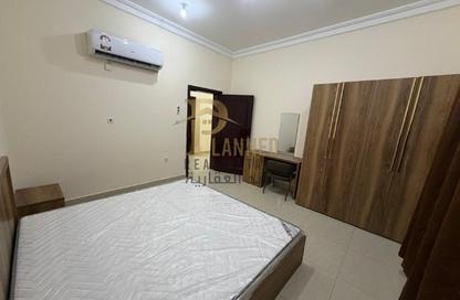 Apartment - 2 Bedrooms - 2 Bathrooms for rent in Fereej Bin Omran - Doha