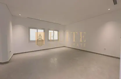 فيلا - 3 غرف نوم - 4 حمامات للايجار في بوابة عين خالد - عين خالد - الدوحة