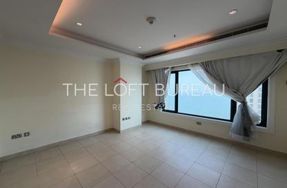 Apartment - 2 Bedrooms - 4 Bathrooms for sale in Tower 31 - Porto Arabia - The Pearl Island - Doha Apartment - 2 Bedrooms - 4 Bathrooms for sale in Tower 31 - Porto Arabia - The Pearl Island - Doha