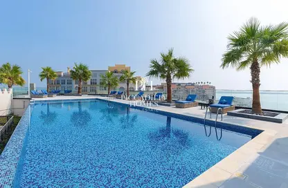 شقة - غرفة نوم - 2 حمامات للايجار في البلاج الجنوبي - البلاج - جزيرة اللؤلؤة - الدوحة