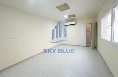 Apartment - 1 Bedroom - 1 Bathroom for rent in Bu Hamour Street - Abu Hamour - Doha