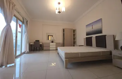 Apartment - 3 Bedrooms - 3 Bathrooms for rent in Anas Street - Fereej Bin Mahmoud North - Fereej Bin Mahmoud - Doha