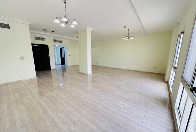 54008401 - Property Image 2