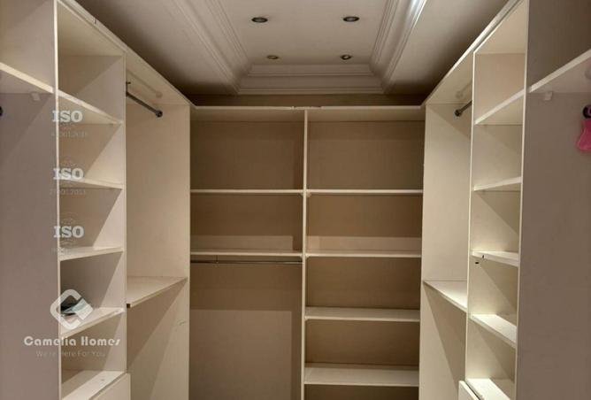 54009572 - Property Image 3