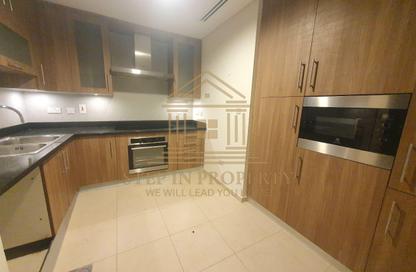 Apartment - 2 Bedrooms - 3 Bathrooms for rent in Viva West - Viva Bahriyah - The Pearl Island - Doha