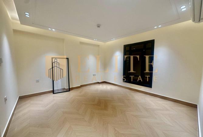 51523524 - Property Image 3