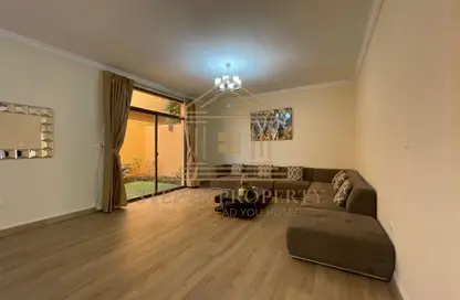 Villa - 4 Bedrooms - 5 Bathrooms for rent in Umm Al Seneem Street - Ain Khaled - Doha