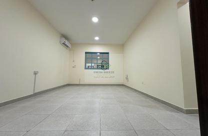 Apartment - 2 - 2 for rent in Umm Ghwailina Comm - Umm Ghuwalina - Umm Ghuwailina - Doha