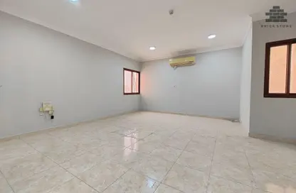 شقة - 2 غرف نوم - 2 حمامات للايجار في منتزه 13 - المنتزه - الدوحة