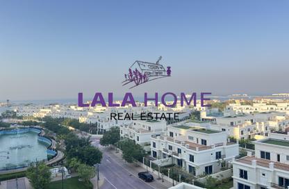Apartment - 2 Bedrooms - 3 Bathrooms for rent in Floresta Gardens - Floresta Gardens - The Pearl Island - Doha Apartment - 2 Bedrooms - 3 Bathrooms for rent in Floresta Gardens - Floresta Gardens - The Pearl Island - Doha
