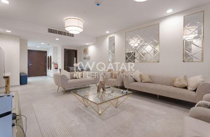 Apartment - 1 Bedroom - 2 Bathrooms for sale in Viva West - Viva Bahriyah - The Pearl Island - Doha
