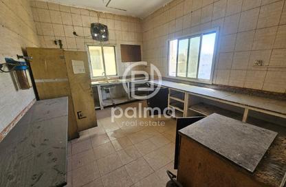 سكن عمال - استوديو - 8 حمامات للايجار في المنطقة الصناعية 5 - المنطقة الصناعية - المنطقة الصناعية - الدوحة