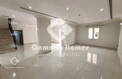 Villa - 3 Bedrooms - 4 Bathrooms for rent in Al Dana st - Muraikh - AlMuraikh - Doha