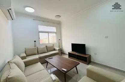 Apartment - 2 Bedrooms - 2 Bathrooms for rent in Bin Omran 46 - Fereej Bin Omran - Doha