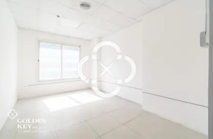 مساحات مكتبية - استوديو - 2 حمامات للايجار في شارع السد - السد - الدوحة