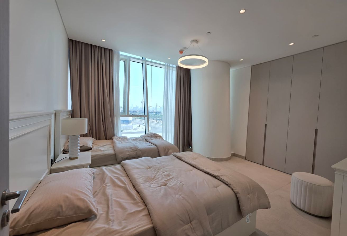 Modern 2BR Residence on Vibrant Boulevard Avenue!! thumbnail 5