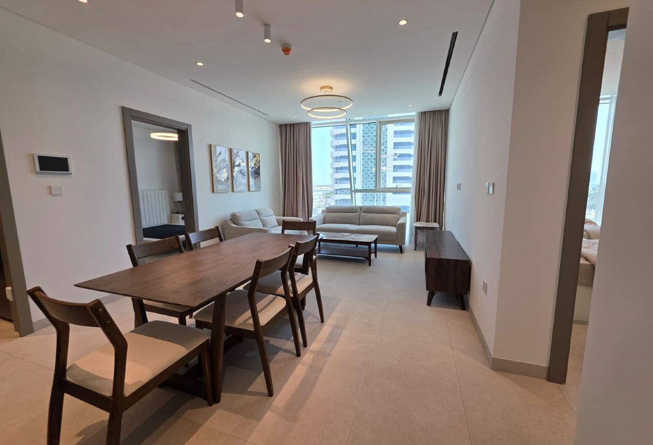Modern 2BR Residence on Vibrant Boulevard Avenue!!
